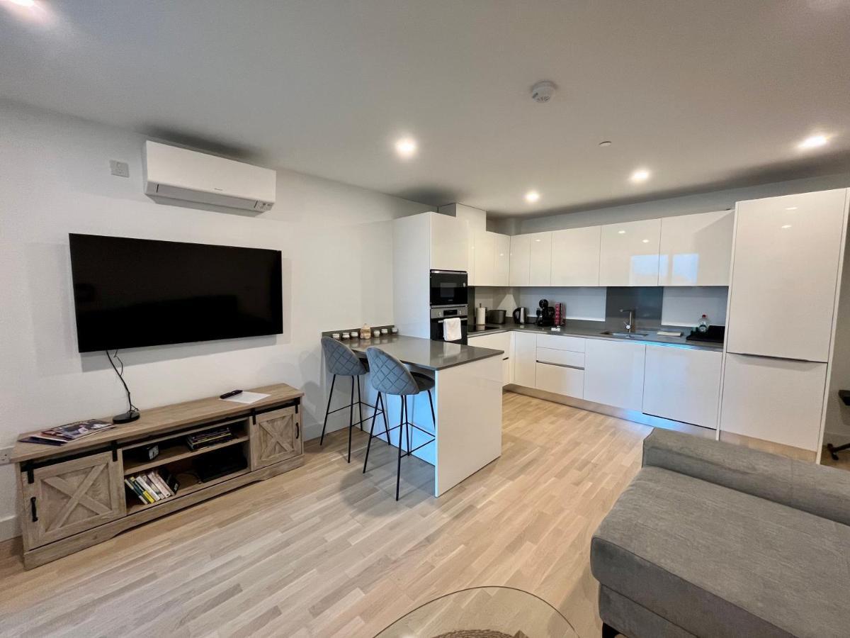 Modern Apartment With Spa And Pool Gibraltar Eksteriør billede