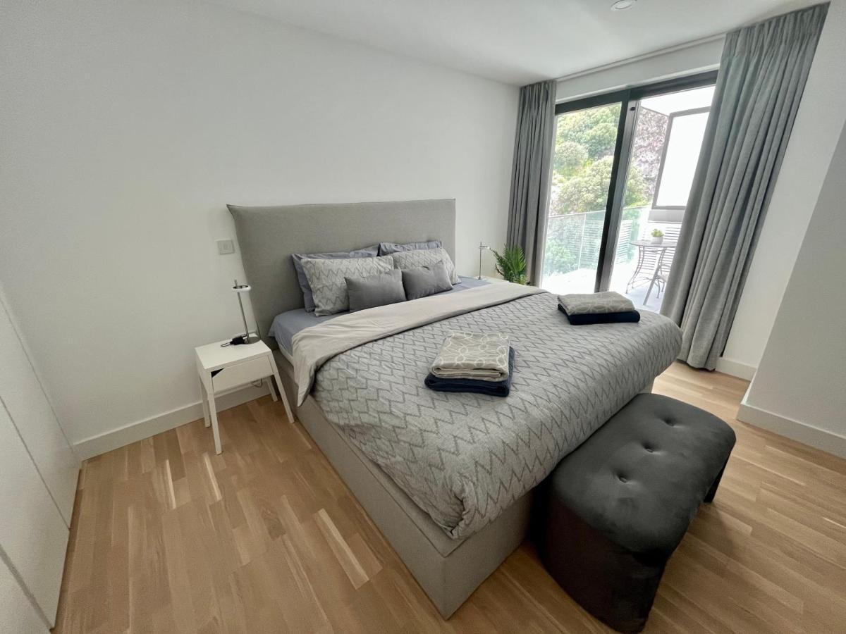 Modern Apartment With Spa And Pool Gibraltar Eksteriør billede