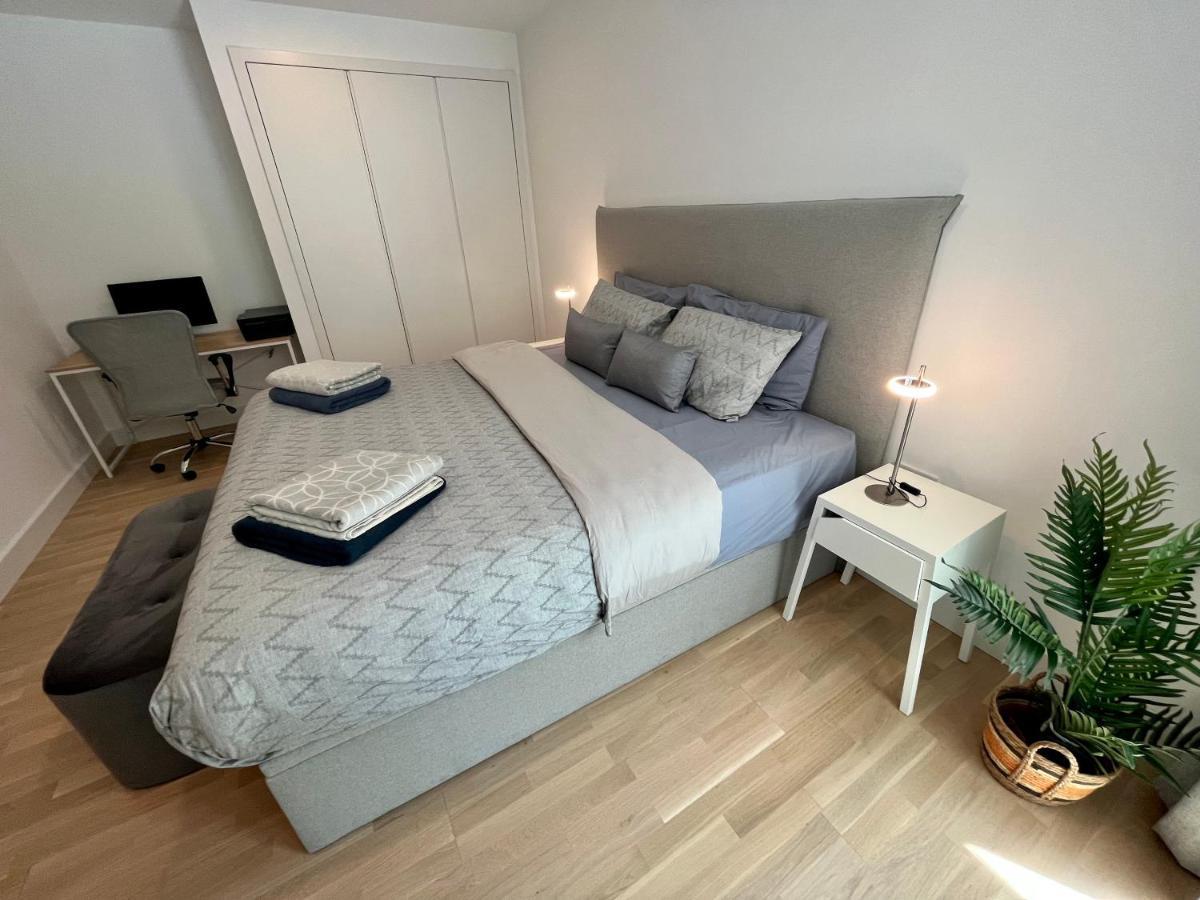 Modern Apartment With Spa And Pool Gibraltar Eksteriør billede